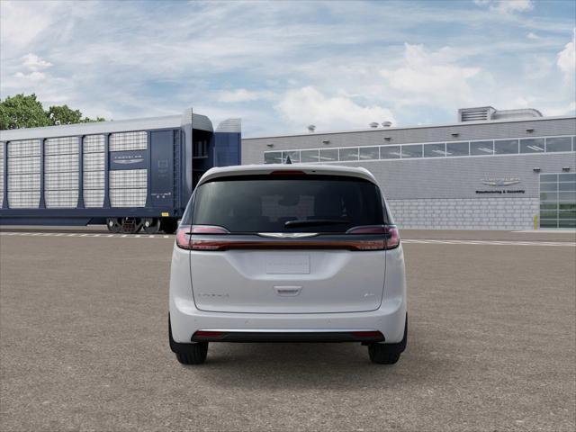 2026 Chrysler Pacifica Select AWD
