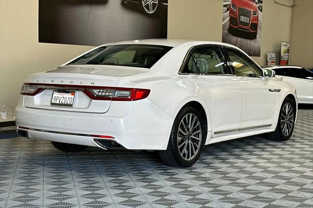 2017 Lincoln Continental Select