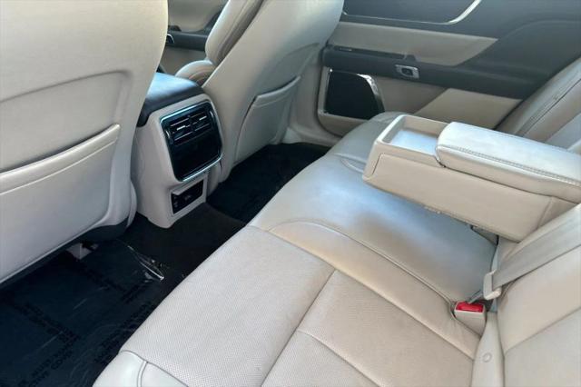 2017 Lincoln Continental Select