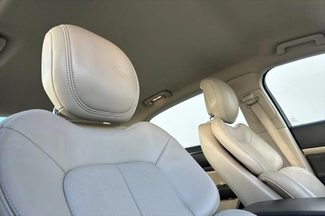 2017 Lincoln Continental Select