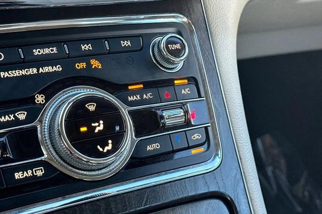 2017 Lincoln Continental Select