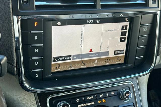 2017 Lincoln Continental Select