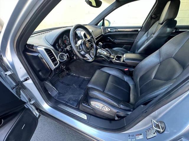 2016 Porsche Cayenne Base