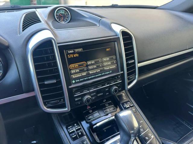 2016 Porsche Cayenne Base