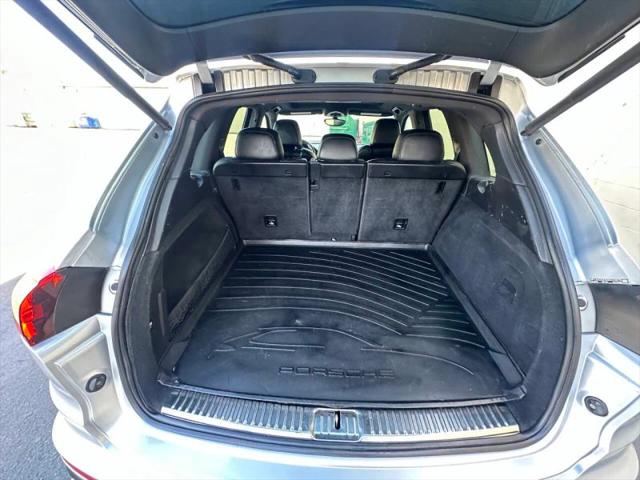 2016 Porsche Cayenne Base