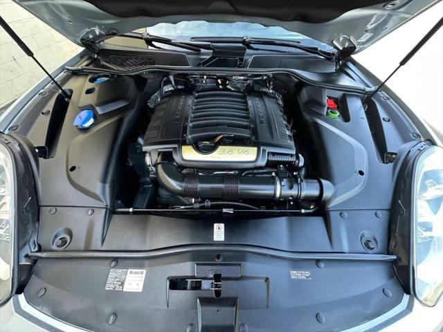 2016 Porsche Cayenne Base