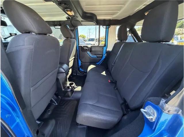 2015 Jeep Wrangler Unlimited Sport