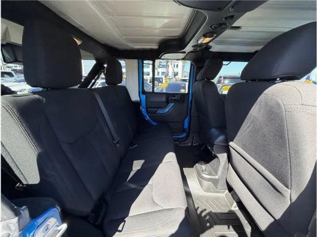 2015 Jeep Wrangler Unlimited Sport