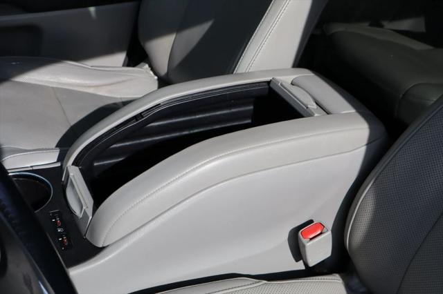 2016 Toyota Highlander Limited V6