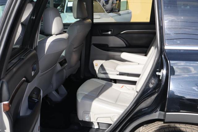 2016 Toyota Highlander Limited V6