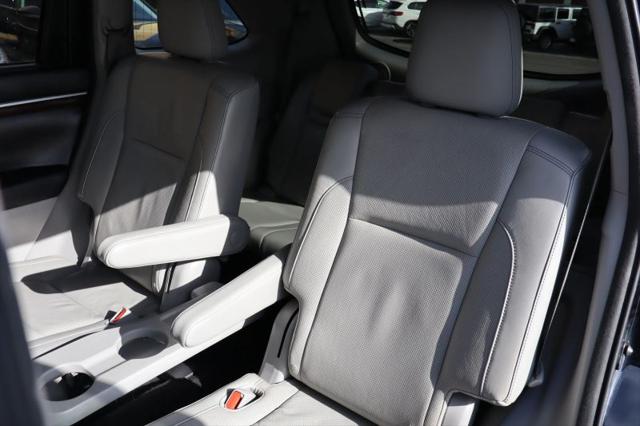 2016 Toyota Highlander Limited V6