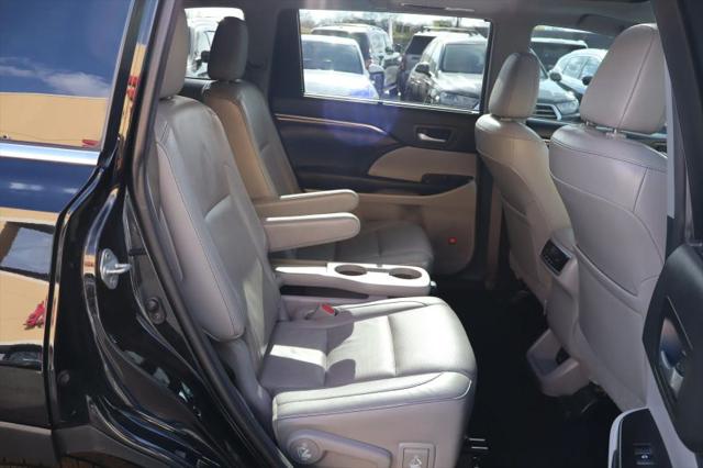 2016 Toyota Highlander Limited V6