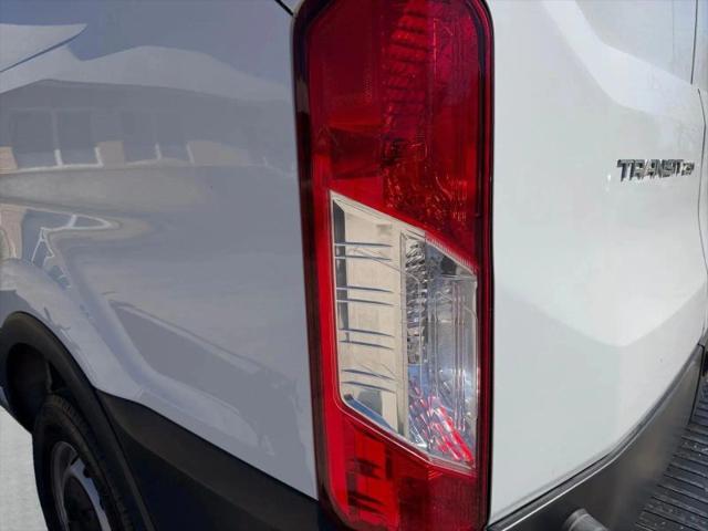 2018 Ford Transit w/Sliding Side Door w/LWB