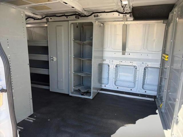 2018 Ford Transit w/Sliding Side Door w/LWB