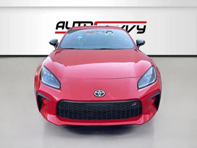 2025 Toyota GR86 Premium