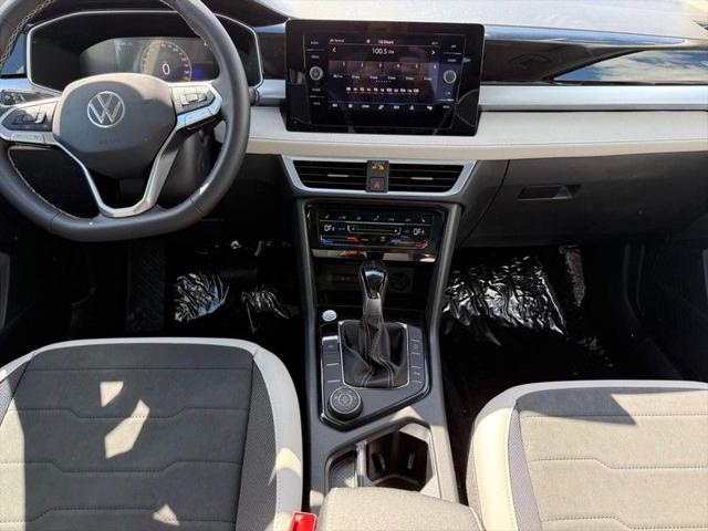 2026 Volkswagen Taos SE