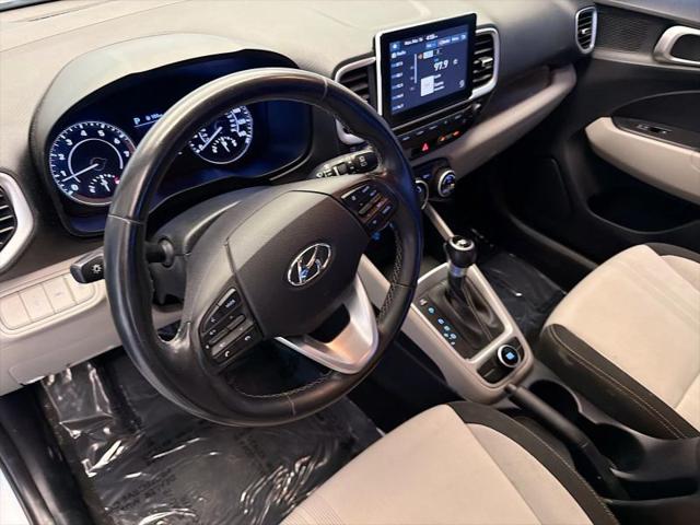2021 Hyundai Venue SEL