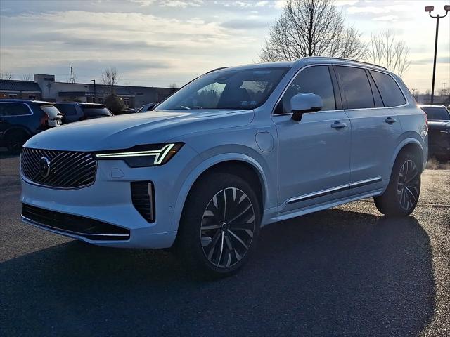 2026 Volvo XC90 Plug-In Hybrid Ultra, T8 AWD, Electric/Gasoline, Bright, 6 Seats