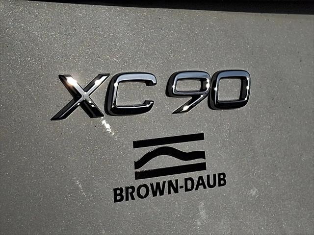 2026 Volvo XC90 Plug-In Hybrid Ultra, T8 AWD, Electric/Gasoline, Bright, 6 Seats