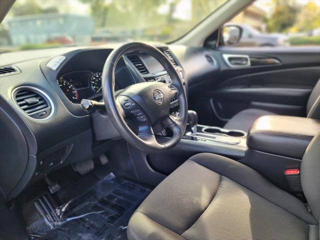2020 Nissan Pathfinder SV 2WD