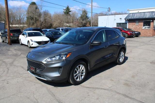 2022 Ford Escape SE Hybrid