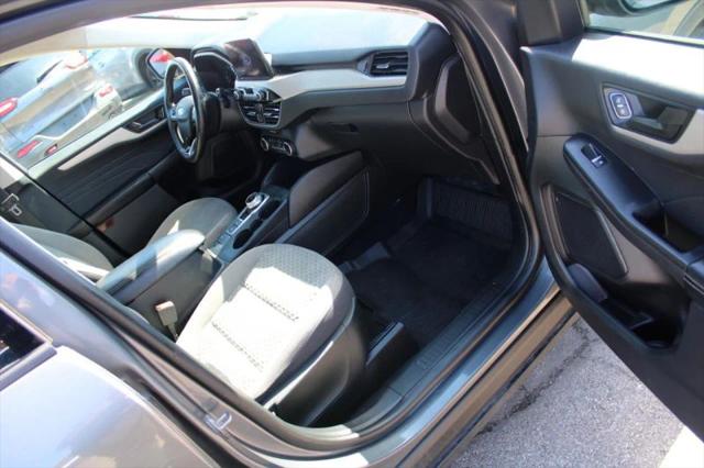 2022 Ford Escape SE Hybrid