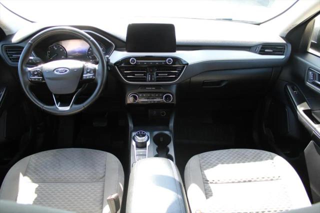 2022 Ford Escape SE Hybrid