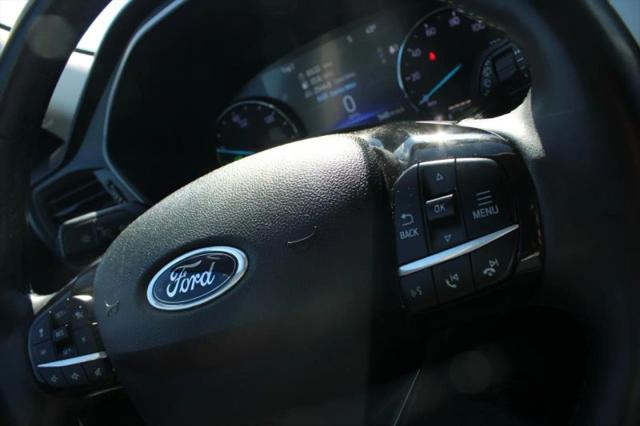2022 Ford Escape SE Hybrid