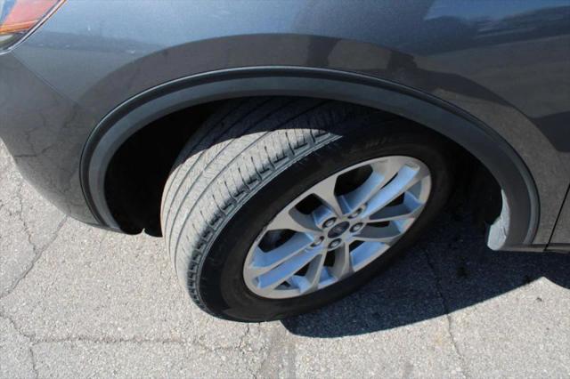 2022 Ford Escape SE Hybrid