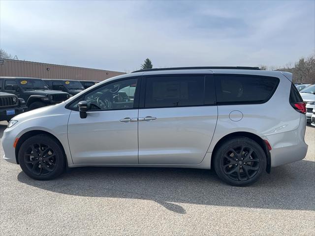 2026 Chrysler Pacifica Limited AWD
