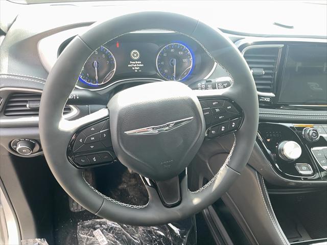 2026 Chrysler Pacifica Limited AWD