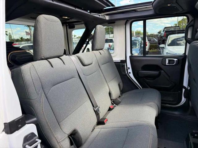 2024 Jeep Wrangler 4-Door Willys 4x4