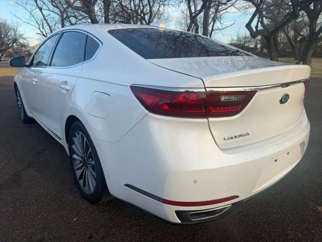2019 Kia Cadenza Premium