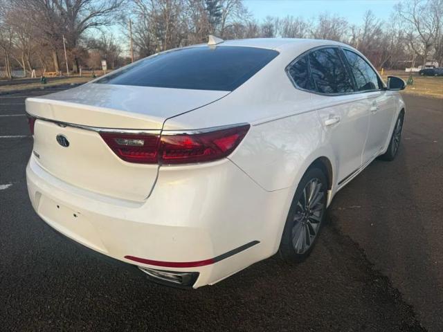 2019 Kia Cadenza Premium