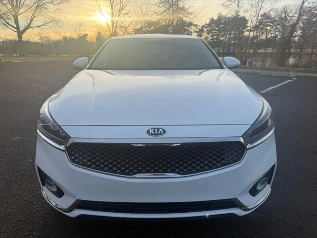2019 Kia Cadenza Premium