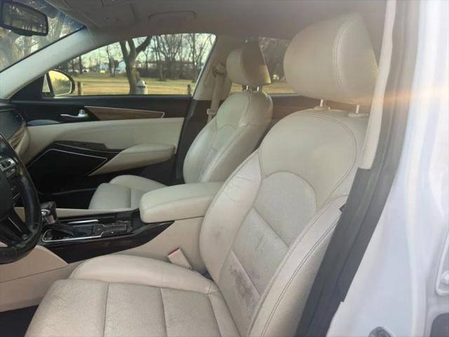 2019 Kia Cadenza Premium