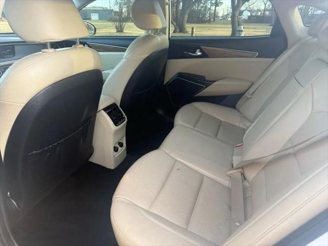 2019 Kia Cadenza Premium