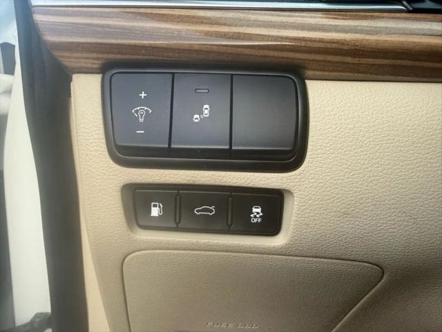 2019 Kia Cadenza Premium