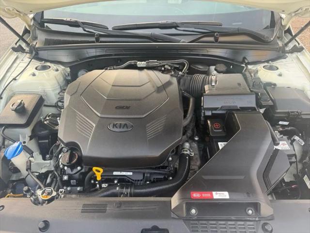 2019 Kia Cadenza Premium