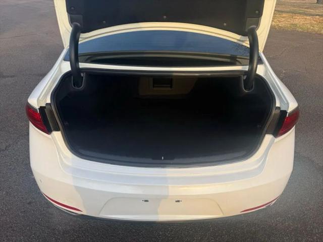 2019 Kia Cadenza Premium