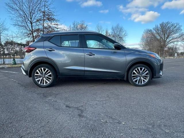 2021 Nissan Kicks SV Xtronic CVT