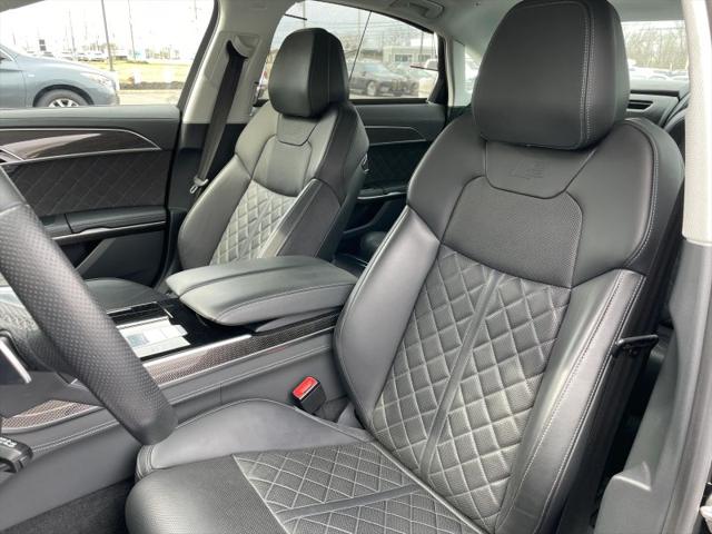 2023 Audi S8 TFSI quattro Tiptronic