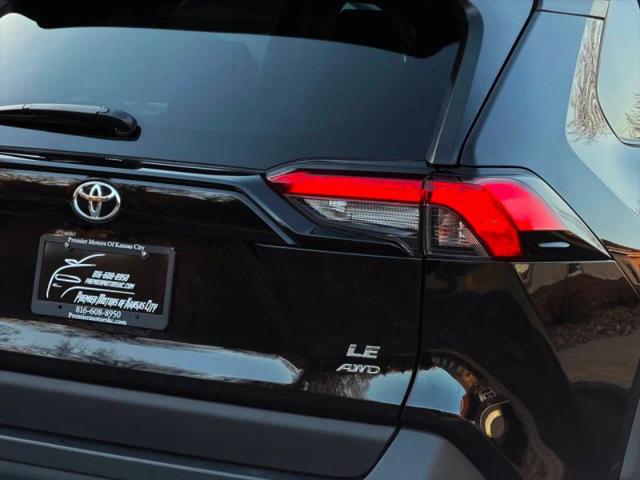 2025 Toyota RAV4 LE