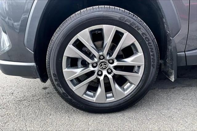 2022 Toyota RAV4 XLE Premium