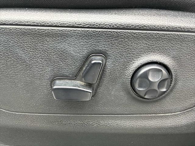 2020 Ram 1500 Big Horn Crew Cab 4x4 5'7" Box