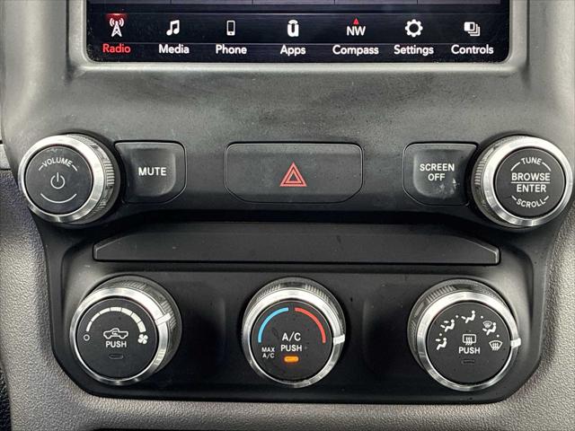 2020 Ram 1500 Big Horn Crew Cab 4x4 5'7" Box