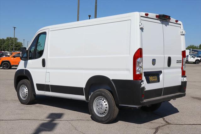 2026 Ram ProMaster Cargo Van Tradesman Low Roof 118" WB w/Pass Seat