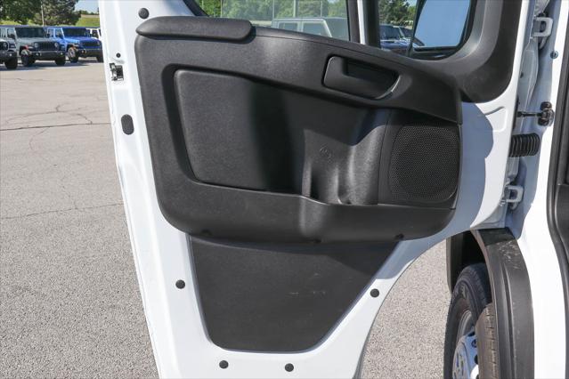 2026 Ram ProMaster Cargo Van Tradesman Low Roof 118" WB w/Pass Seat