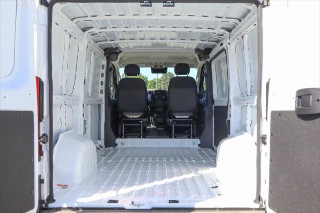 2026 Ram ProMaster Cargo Van Tradesman Low Roof 118" WB w/Pass Seat