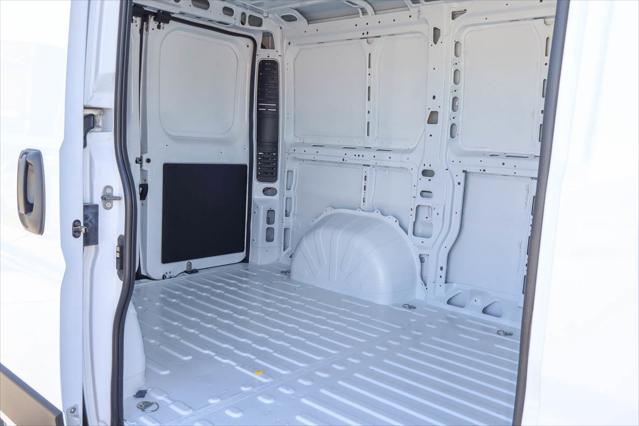 2026 Ram ProMaster Cargo Van Tradesman Low Roof 118" WB w/Pass Seat